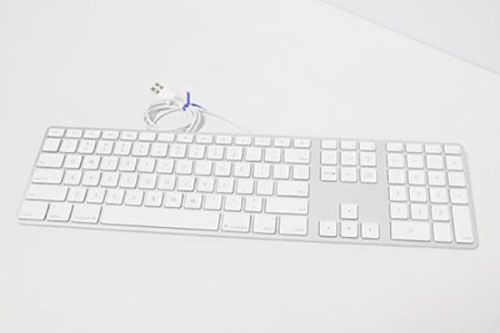 Apple Keyboard MB110LL/B US キーボード｜中古買取価格　2,200円