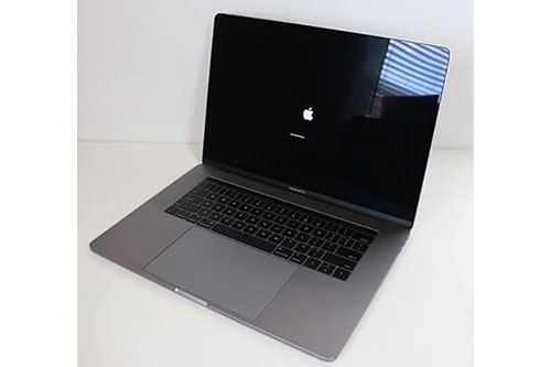 Apple MacBook Pro 15-inch 2017 | 中古買取価格149,000円