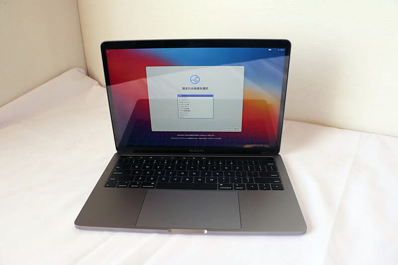 Apple MacBook Pro 13-inch, 2018, Thunderbolt 3ポートx 4｜中古買取価格78,000円