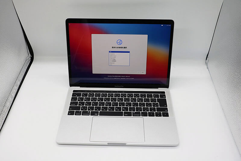 Apple MacBook Pro 13-inch 2018 Four Thunderbolt 3 Ports MR9U2J/A｜中古買取価格53,000円