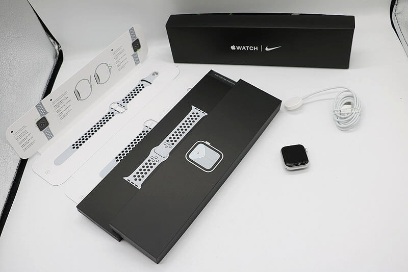 Apple Watch Nike SE GPSモデル 40mm MYYD2J/A Nikeスポーツバンド｜中古買取価格20,000円