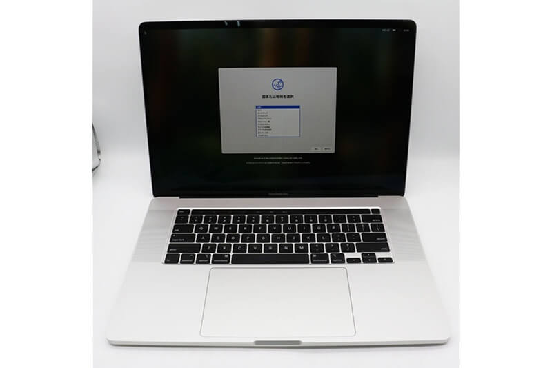 Apple MacBook Pro 16-inch 2019 シルバー 2.6GHz i7/16GB/SSD 512GB｜中古買取価格32,000円